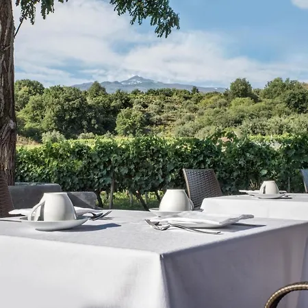 Cavanera Etnea Luxury אתר נופש